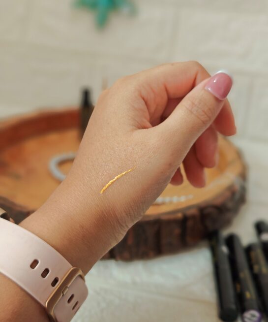 Vegan Eye Liner Gold