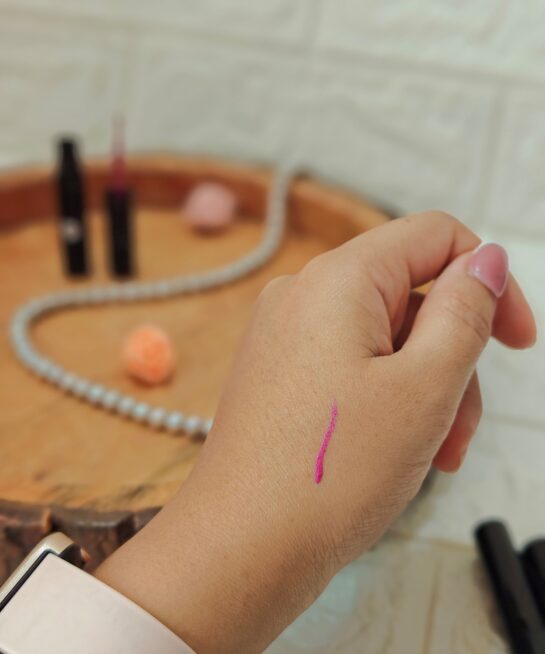 Vegan Eye Liner Pink